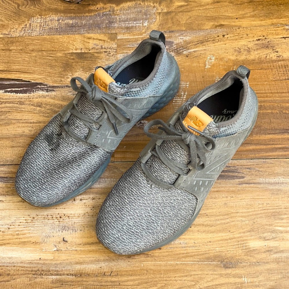 Gray New Balance Tennis Shoes